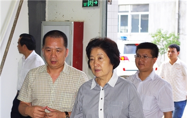 中央政治局委員、中央統(tǒng)戰(zhàn)部部長(zhǎng)孫春蘭蒞臨天守集團(tuán)關(guān)心指導(dǎo)